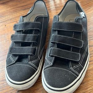 Vans Black Velcro Shoe Men’s 10.5